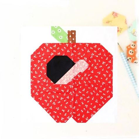 Gracey Larson / Quilt Patterns (@burlapandblossompatterns) • Apple with worm quilt block pattern for school and teachers Worm In Apple, Teacher Quilt, Bug Quilt, Apple Quilt, Themed Quilts, Calendar Quilts, Month Ideas, Apple Teacher, Teacher Appreciation Gifts Diy