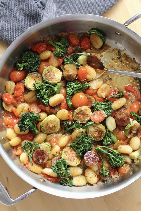 Gnocchi Stir Fry, Italian Stir Fry, Gluten Free Dairy Free Recipes Dinner, Crispy Gnocchi, Italian Gnocchi, Baby Broccoli, Pescatarian Meals, Sundried Tomato Chicken, Sage Sausage