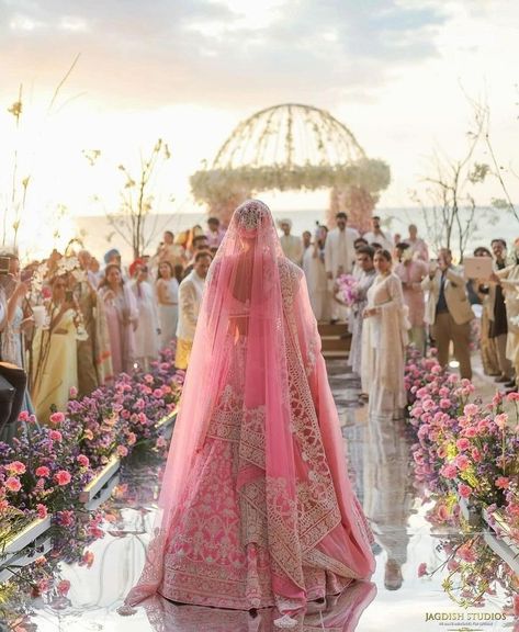 indian wedding • Instagram Pastel Desi Wedding, Pastel Indian Wedding, Sangeet Bride, Pink Indian Wedding, Gujarati Bride, Indian Wedding Aesthetic, Gujarati Wedding, Indian Wedding Poses, Bridal Jewellery Inspiration