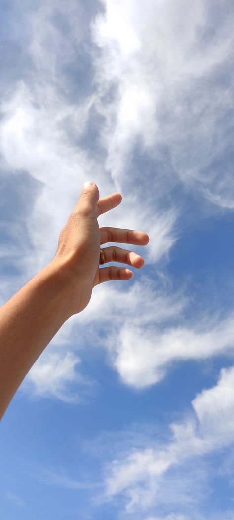 Reaching Out, Sky Hand, Artsy Photography, Male Hands, Friend Photoshoot, Blue Sky, Anime Wallpaper, Nature Photography, Photography