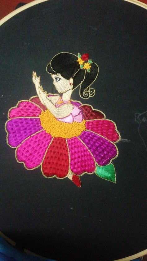 Lord Krishna Aari Work, Aari Assignment Works, Mat Stitch In Aari, Mat Filling Stitch Design In Aari Work, Aari Picture, Aari Stitches, Printable Flower Coloring Pages, Aari Design, Hand Work Design