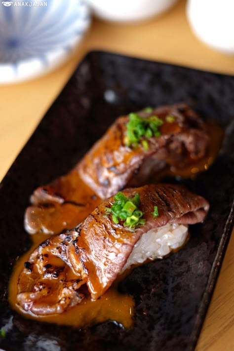 Aburi Beef Special IDR 70k (2pcs) Beef Sushi Recipes, Aburi Sushi, Sushi Hiro, Sushi Bowl Recipe, Japanese Beef, Sushi Maker, Chinese Restaurants, Homemade Sushi, Man Food