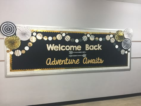 Welcome Back To School Bulletin Boards Front Office, Middle School Bulletin Boards Hallway Welcome Back, High School Bulletin Board Ideas Welcome, Middle School Bulletin Boards, Hallway Bulletin Boards, High School Bulletin Boards, Library Bulletin Boards, Hundreds Chart, Back To School Bulletin Boards