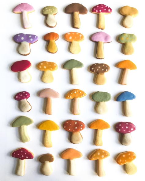 Mushroom Sugar Cookies, Mushroom Chart, Unusual Dessert, Mushroom Cookies, Winter Cookie, Cookie Party, Sweets Treats, Monster Cookies, Food Design