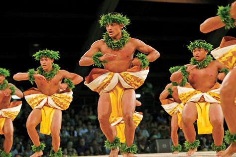 Invoking the Warrior: Hula Kane Merrie Monarch Festival, Karen Valentine, Polynesian Dance, Hawaii Magazine, Hawaiian History, Hawaii Hula, Polynesian Men, Hawaiian Dancers, Hula Dance