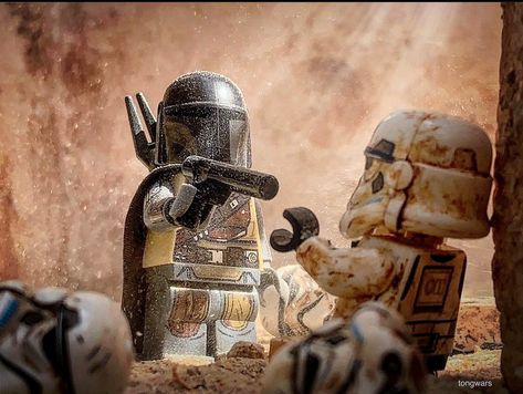 Lego Mandalorian, Lego Poster, Star Wars Figurines, Lego Wallpaper, Lego Custom Minifigures, Amazing Lego Creations, Lego Photo, Lego Pictures, Star Wars Concept Art