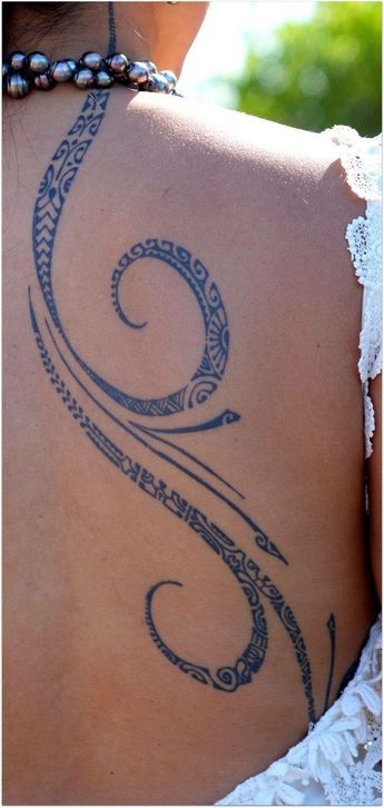 Polynesian Tattoo Back Woman, Polynesian Tattoos Women Back, Spirals Tattoo, Polynesian Tattoo Designs For Women, Fifth Element Tattoo, Spiral Tattoo Ideas, Māori Tattoo, Maori Tattoo Frau, Tahitian Tattoo