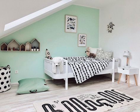 childrens room with mint green Green Kids Rooms, Green Girls Rooms, Green Boys Room, Mint Green Bedroom, Mint Green Rooms, Mint Bedroom, Green Bedroom Decor, Mint Rooms, Children's Bedroom Ideas