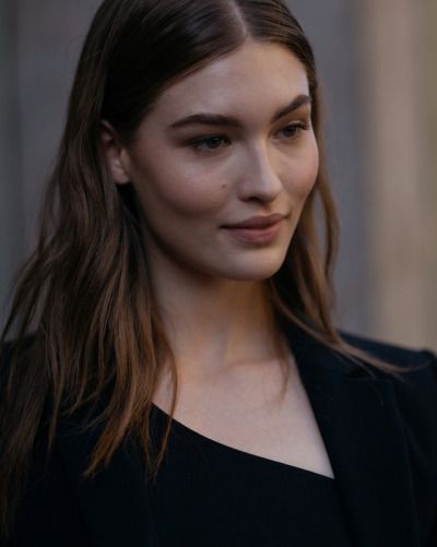 Models With High Cheekbones, High Cheekbones Women, High Cheekbones Aesthetic, Hollow Cheeks, V Shape Face, Soft Natural Makeup, Sunkissed Makeup, Grace Elizabeth, High Cheekbones