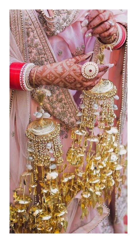 Kalira Designs, Kalire Designs, Bridal Kalire, Wedding Chura, Wedding Flower Jewelry, Bridal Jewellery Inspiration, Bridal Chura, Bridal Jewels, Bridal Jewelery