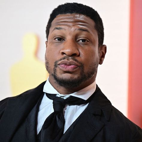 Jonathan Majors, Defense Attorney, Black Actors, Marvel Actors, Country Stars, March 25, City Apartment, Famous Faces, Marvel Cinematic