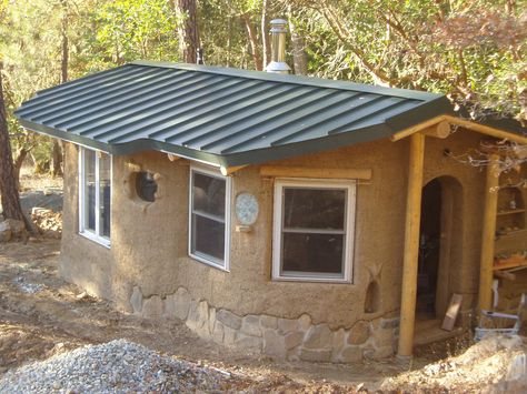 cob homes | Tiny House Blog , Archive Beautiful Cob Cob Cottage, Cob House Plans, Cob Homes, Eco Construction, Cob Building, Small Cabins, Earth Bag Homes, Tiny House Blog, Straw Bale House