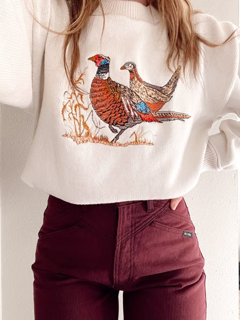 Rocky Jeans Outfit, Thrift Inspiration Fall, Casual Horse Race Outfit, Rocky Mountain Jeans Outfit, Western Ralph Lauren Aesthetic, Retro Boho Outfits, Womens Western Outfits Classy, Thrift Style Outfits Vintage, Vintage Western Clothes