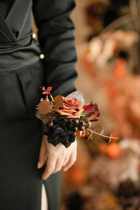 Wrist corsage with a beige elastic band, easy to wear, comfortable and firm, fits most wrist sizes. The elegant wrist corsages are made up of silk hybrid tea rose, burgundy silk petite rose, burnt orange petite avalanche rose accented with burgundy berries, burgundy eucalyptus, terracotta Gunni eucalyptus, golden leaves, and amber stone floral pick. #wrist_corsage #corsage_bracelet #corsage_wristbands Red Wrist Corsage, Orange Corsage, Corsages For Wedding, Burgundy Eucalyptus, Diy Wrist Corsage, Avalanche Rose, Bracelet Corsage, Wrist Corsage Bracelet, Wedding Mother Of Bride