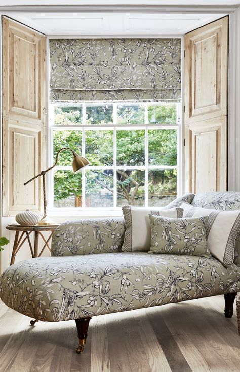 How To Make A Roman Blind, Interior Design Blogs, Cottage Windows, Living Room Blinds, Timeless Interior, Timeless Interiors, Prestigious Textiles, Made To Measure Blinds, New Forest