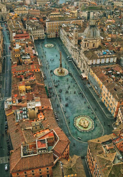 Aerial view of Piazza Navona Piazza Navona, Roman Architecture, Explore Travel, City Landscape, Ancient Rome, Travel And Tourism, Beautiful Architecture, Beautiful Buildings, Best Cities