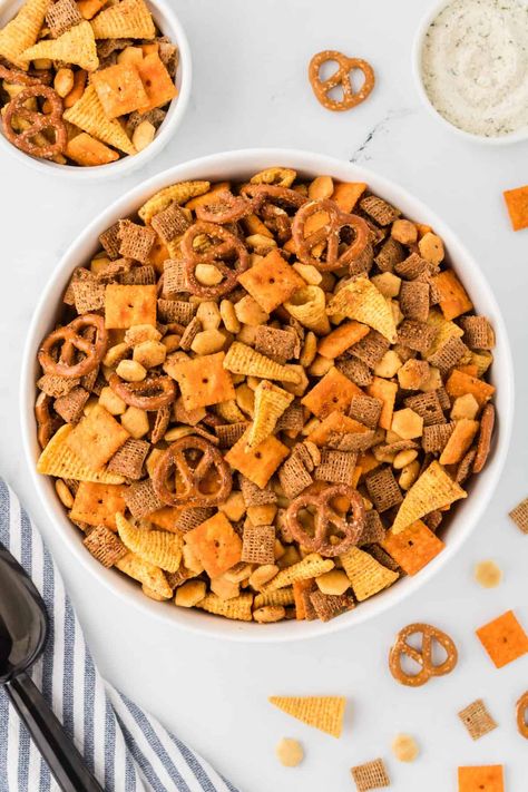 Gluten Free Ranch Chex Mix Recipes, Chex Mix With Popcorn Oil, Zesty Ranch Chex Mix Recipes, Cheesy Ranch Chex Mix Recipes, Diy Chex Mix Recipes Bold, Baked Snack Mix Recipes, Ranch Chex Mix Snack, Ranch Trail Mix Recipes, Buffalo Ranch Chex Mix Recipe