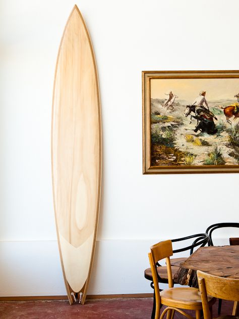 Hess surfboards / wood Modern Surf Shack, Cowboy Painting, Surfboard Brands, Decoration Surf, Deco Surf, Coastal Cowboy, Bohemian Modern Style, Wooden Surfboard, Surf Decor