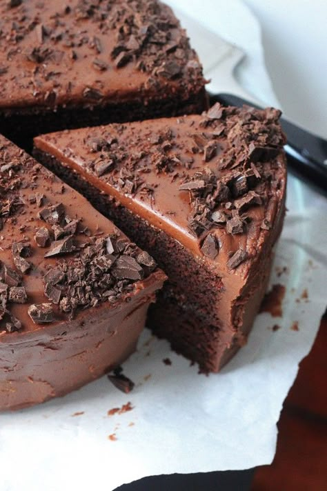 Super Decadent Chocolate Cake with Chocolate Fudge Frosting - this cake is seriously THE BEST!!! Chocolate Fudge Frosting, Fudge Frosting, Decadent Chocolate Cake, S'mores, Decadent Chocolate, Chocolate Fudge, Food Cakes, Egg Yolk, Fruit Desserts