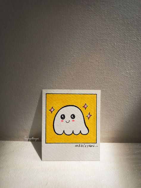 Spooky DIY Mobile Polaroids Cute Painting Doodles, Cute Ideas For Painting Easy, Doodle Art Cards Ideas, Cute Ideas For Room Decor, Poloroid Drawing Idea Easy, Cute Easy Paintings On Paper, Painting Ideas On Sheet, Cute Water Colour Painting, Cute Painting Simple