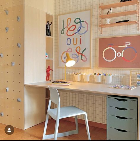 Kids Desk Ideas, Kids Study Room Ideas, Colourful Kids Room, Kids Room Desk, Kids Rooms Inspo, Ikea Kids, Kids Bedroom Inspiration, Basement Design Ideas, Kids' Desk