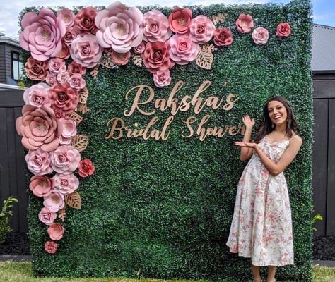 Miss To Mrs Shower Ideas Backdrop, Flower Wall With Balloon Arch, Diy Flower Backdrop Floral Wall, Bridal Backdrop Ideas, Grass Wall With Flowers, Bridal Shower Photo Wall, Bridal Shower Flower Wall, Pink Flower Backdrop, Flower Backdrop Birthday