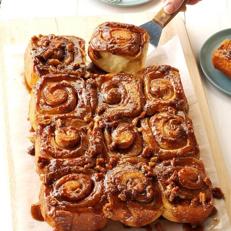 Soft and sweet, these rolls will get a lip-smacking smile from everyone. They rise nice and high, hold their shape and have a gooey caramel sauce that's scrumptious. There's no better way to start the day! —Carolyn Buschkamp, Emmetsburg, Iowa Pecan Rolls Recipe, Caramel Pecan Rolls, Recipe With Pecans, Nutella Cinnamon Rolls, Nut Roll Recipe, Nut Roll, Caramel Rolls, Pecan Sticky Buns, Pecan Rolls