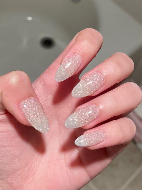 Clear Silver Glitter Nails, Translucent Sparkle Nails, Cream Shimmer Nails, White Sparkly Winter Nails, White Shine Nails, Milky Sparkle Nails, Funny Bunny With Glitter, Sparkly Jelly Nails, Nails For Silver Dress