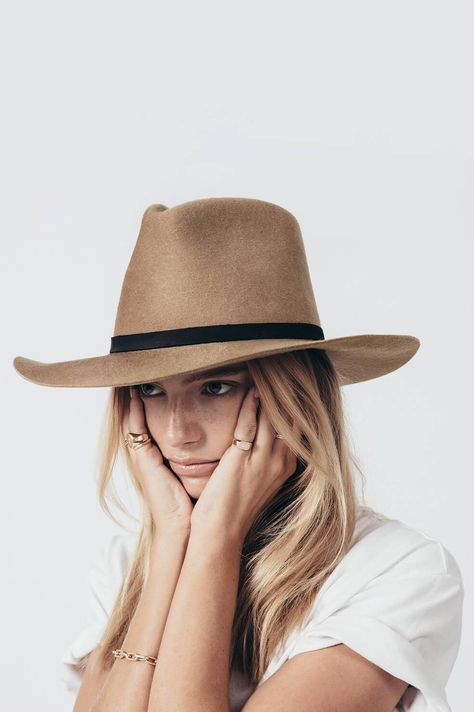 Hat Poses, Cowgirl Shoot, Mind Electric, Cowgirl Photoshoot, Maya Stepper, Black And White Beach, Women Hats Fashion, Janessa Leone, Fashion Petite