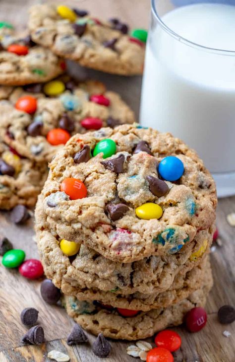 Best Monster Cookies, Monster Cookies Recipe, Cookie Recipes Chewy, M And M, Cookie Box, Chewy Cookie, Bread Pudding, Cookie Monster, Monster Cookies