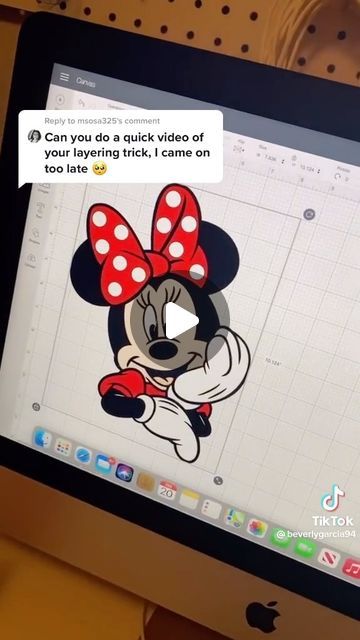 Cricut | SVG Sharing | Crafting Content on Instagram: "✨Layering Trick for you Cricut projects🔥 Follow us for more👉🏼 @cricut.mania 
.
.
By: @beverlygarcia94
.
#cricut #cricutcreated #cricutmade #cricutmaker #cricutexploreair2 #cricutexploreair #cricutexplore #cricutmachine #vinylcrafts #cricutcrafts #cricutprojects #cricutcraft #cricutcrafting #craftersofinstagram #craftersgonnacraft #crafty #craftylife #cricutcreations #cricutdesign #diy #craftsofinstagram #cricutobsessed #craftsposure #makersgonnamake #waterslidedecals #craftvideo #hobbylobby #cricutinspo #cricutmademedoit #cricutcreati" Cricuit Ideas For Beginners, Cricut Maker 3 Projects, Cricut Projects Beginner Ideas, Cute Cricut Projects, Crichton Projects, Easy Cricut Projects For Beginners, Cricut Diy Projects, Cricut Joy Projects, Diy Vinyl Projects