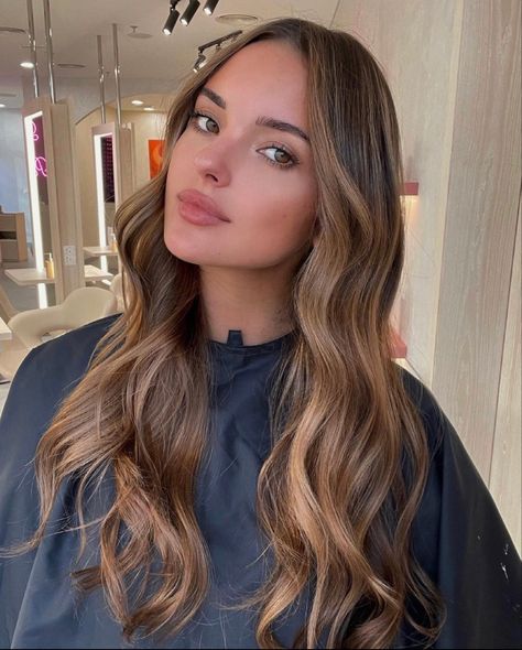 Brown Hair Inspiration, Cabello Hair, Honey Brown Hair, Layered Haircuts For Medium Hair, Brown Hair Balayage, Blonde Hair Inspiration, Haircuts For Medium Hair, Brown Blonde Hair, Hair Dye Colors