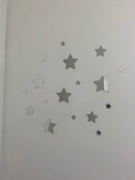 Star Mirror Aesthetic, Star Dorm Room, Bedroom Ideas Stars, Moon And Stars Room Aesthetic, Star Mirror Wall Decor, Star Room Ideas, Star Girl Bedroom, Star Girl Bedroom Aesthetic, Star Girl Aesthetic Room