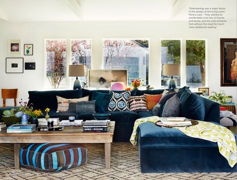 Because It's Awesome: Interiors // Rachel Bilson + Kishani Perera Colorful Sofas, Dark Couch, Roman Palace, Blue Velvet Couch, Tufted Couch, Blue Sectional, Latest Sofa Designs, Blue Velvet Sofa, Sofa L