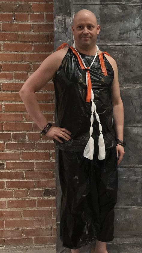 Out and about in my garbage bag dress Garbage Bag Outfit, Garbage Outfit, Trash Bag Outfit, Bag Of Trash Costume, Trash Bag Fashion, Garbage Bag Dress For Kids, Garbage Bag Dress, Balenciaga Trash Bag, Trash Bag Dress