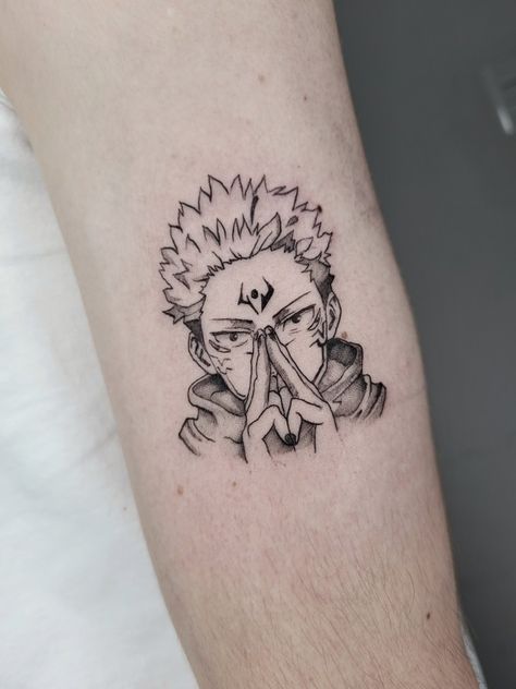 Tattoo sukuna Manga Tattoo, One Piece Tattoos, Sketch Tattoo Design, Arm Band Tattoo, Hair Tattoos, Discreet Tattoos, Cartoon Tattoos, Up Tattoos, Aesthetic Tattoo