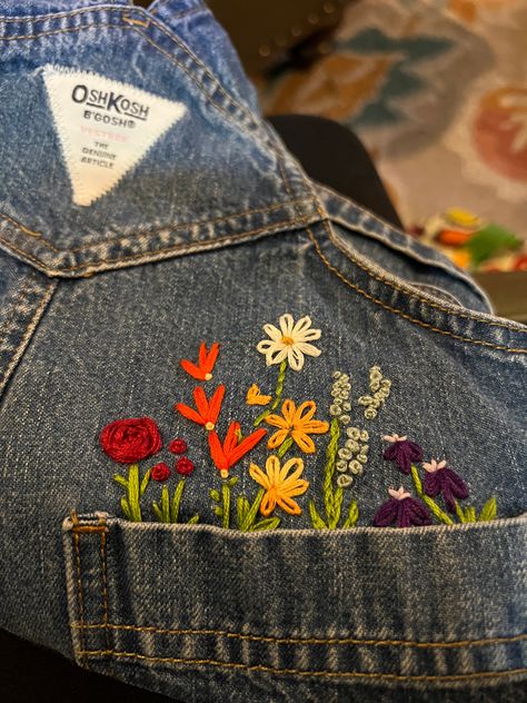 Embroidery Flowers On Sweatshirt, Single Color Embroidery Designs, Embroidered Overalls Flowers, Floral Embroidery Denim Jacket, Floral Embroidery On Jeans, Embroidery On Jean Pockets, Embroider Overalls, Floral Embroidery Jeans, Overall Embroidery Design