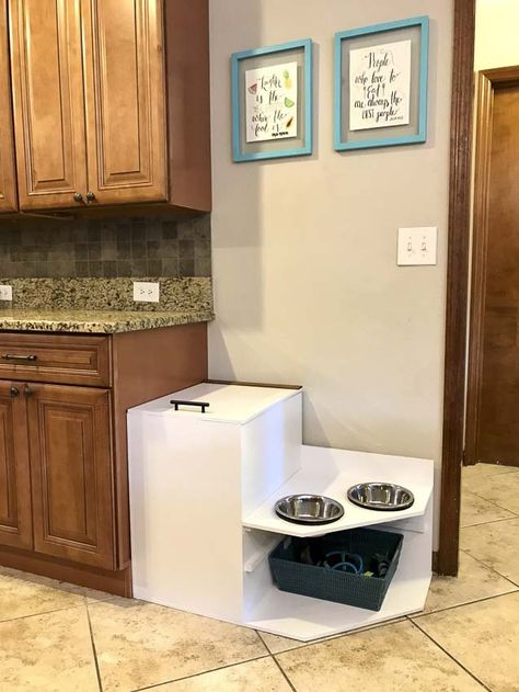 Cat Food Station Small Space, Mudroom Dog Food Storage, Ideas To Store Dog Food, Diy Dog Station, Dog Feeding Station Diy With Storage, Pet Feeding Station Diy, Dog Food Corner Ideas, Dog Food Station Ideas, Diy Dog Food Storage Container