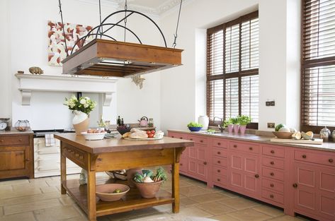 Chalon Kitchen, Coral Kitchen, Painted Island, Kitchen Butlers Pantry, English Kitchens, Pink Living Room, Pink Bedrooms, Pink Home Decor, Bespoke Kitchens