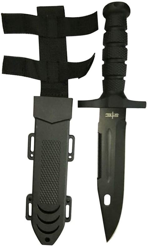 Rambo Knife, Survival Clothing, Tactical Wear, Pretty Knives, Tactical Survival, Bowie Knife, Fixed Blade Knife, Hunting Knife, Tactical Gear