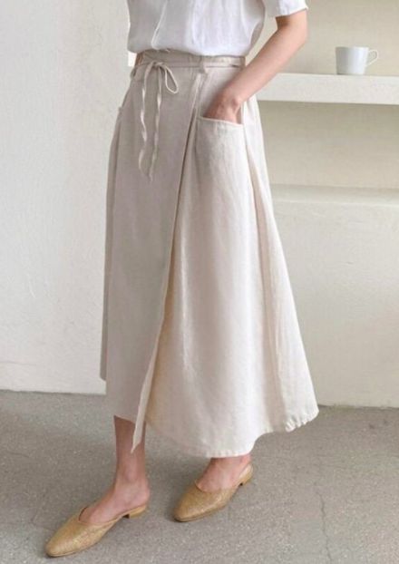 Beige Long Skirt, Wrap Skirt Outfit, Apple Body Shape, Linen Wrap Skirt, Kimono Style Dress, Long Wrap Skirt, Apple Body Shapes, Long Pencil Skirt, Healthy And Happy