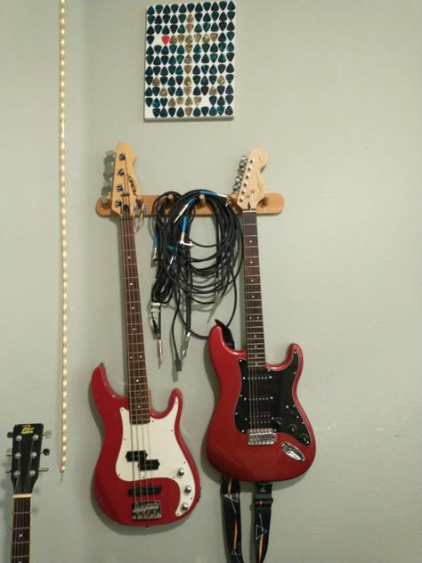 Bass And Guitar Couple, Matching Guitars, Bass Guitar Red, Iphone Wallpaper Rock, Finding My Aesthetic, Guitar Aesthetic, Fender Precision Bass, Me And My Bf, Fender Strat