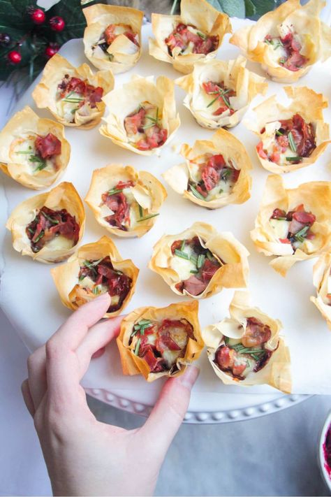 Easy Brie, Cranberry & Prosciutto Filo Bites - Dished by Kate Coronation Quiche, Christmas Sausage, Roll Wreath, Cheese Ball Bites, Bread Dipping Oil, Small Bites Appetizers, Brie Bites, Sausage Roll, Mini Appetizers