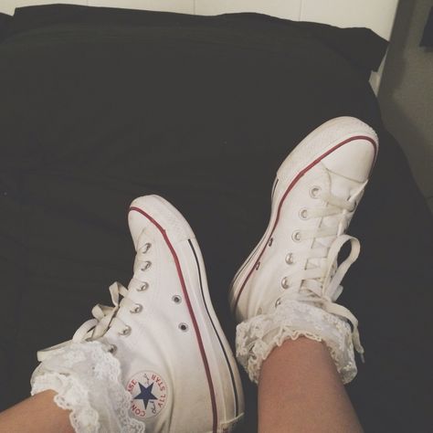 White high top converse with lace socks #converse #hightops #lace Converse With Lace Socks, All White Converse, Converse Hightops, How To Lace Converse, Converse Style Women, White Converse Outfits, Kat Mcnamara, Socks Aesthetic, White High Top Converse