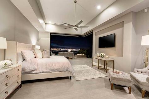 Luxury Bedroom Aesthetic Classy, Luxury Master Bedrooms Decor Classy, Luxury Master Suite, Mansion Bedroom, Bedroom With Balcony, Luxury Bedroom Master, Bedroom Layouts, Aesthetic Bedroom, Dream House Decor