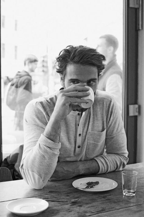 This Pin was discovered by Moriah Woolston. Discover (and save!) your own Pins on Pinterest. | See more about coffee, hair and drinking coffee.. Der Gentleman, Men Coffee, Le Male, Foto Poses, 인물 사진, Coffee Break, Well Dressed, Stylish Men, A Black