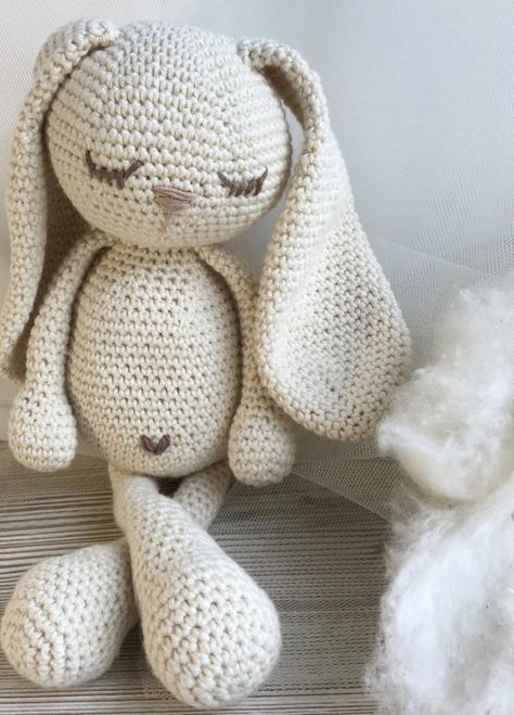 Crochet Rabbit Free Pattern, Crochet Newborn, Crochet Geek, Crochet Bunny Pattern, Amigurumi Bunny, Crochet Rabbit, Crochet Animals Free Patterns, Crochet Teddy, Easter Crochet