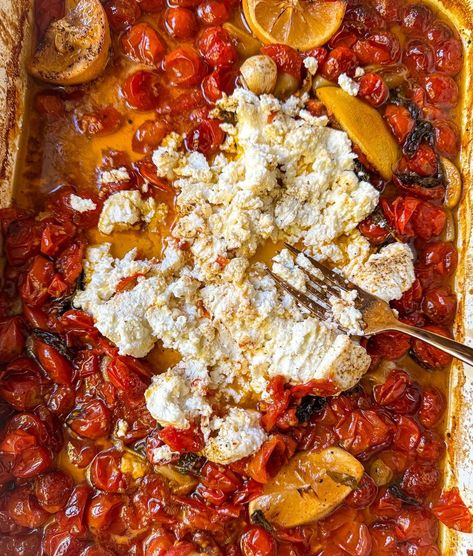 Ricotta Cherry Tomatoes Pasta, Cherry Tomato Ricotta Pasta, Tomato Ricotta Pasta, Ricotta Pasta Sauce, Grape Tomato Recipes, Cooked Tomatoes, Lemon Ricotta Pasta, Roasted Grape Tomatoes, Roasted Tomato Pasta