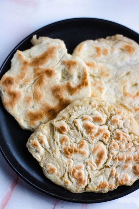 Mkatra Foutra is like a mix between bread or a pancake. It’s very popular as a Comoros breakfast food! This dish is made with yeast, meaning that the dough needs about an hour to rise before it can be enjoyed, so plan accordingly! Comoros Islands, Dark Continent, Griddle Cooking, Popular Food, African Recipes, Pancakes Ingredients, Fry Bread, Make Banana Bread, Bread Toast