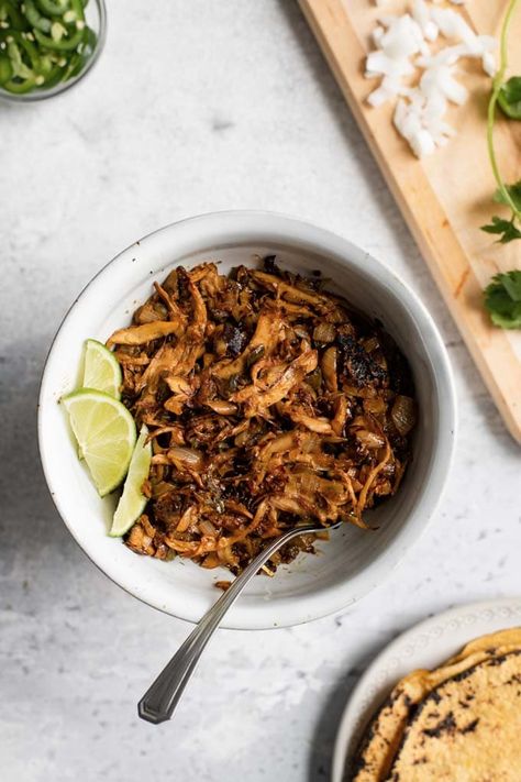 Mushroom Carnitas, Oyster Mushroom Recipe, Vegan Tacos Meat, Baked Mushrooms, Vegan Worcestershire Sauce, Carnitas Recipe, Mushroom Dish, Tacos Burritos, Tacos And Burritos